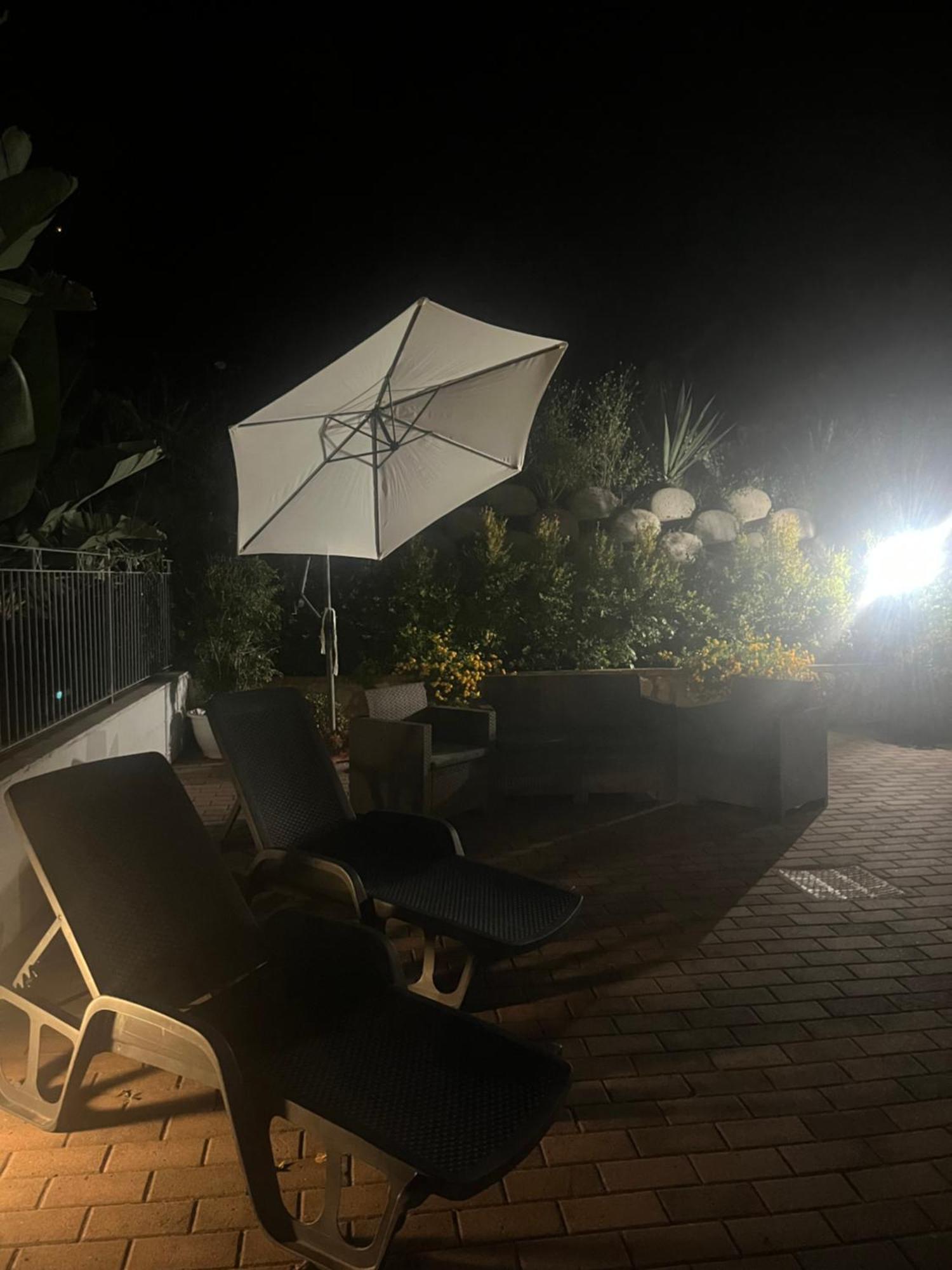 Residenza De Luca B&B Тропея Экстерьер фото