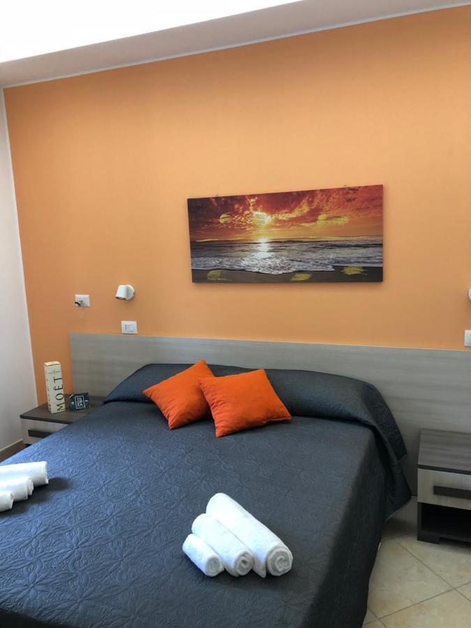 Residenza De Luca B&B Тропея Экстерьер фото