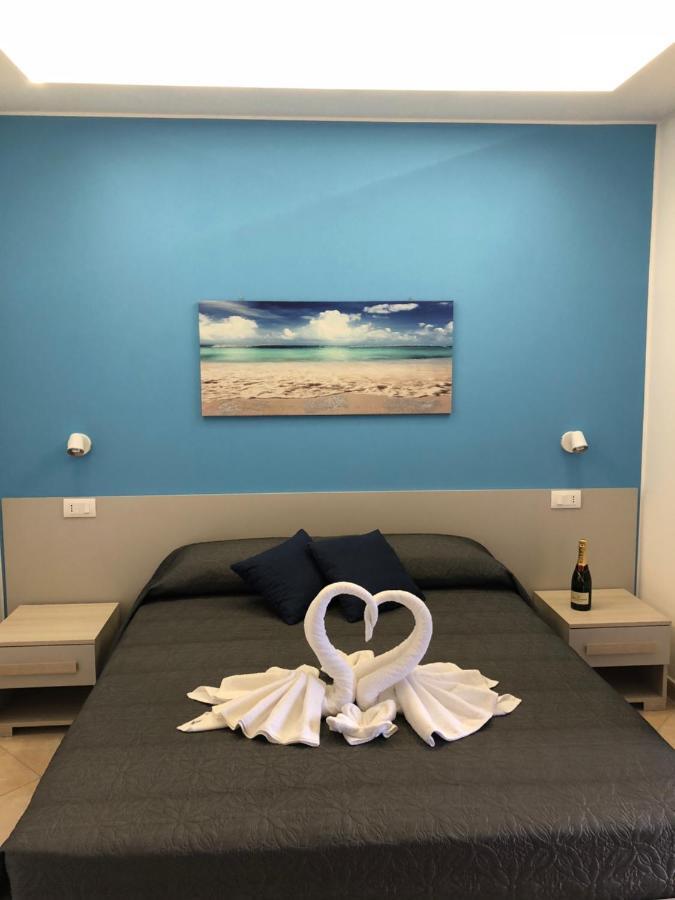 Residenza De Luca B&B Тропея Экстерьер фото