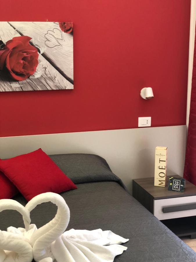 Residenza De Luca B&B Тропея Экстерьер фото